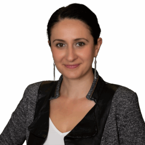 Mariam Babayan smiling for a picture.