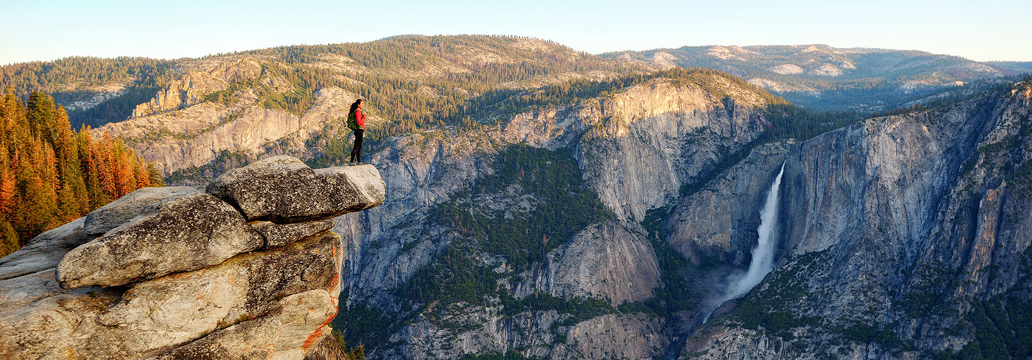 Female hiker at Glacier Point, Yosemite NP, USA